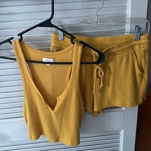 Colsie lounge set crop top and shorts